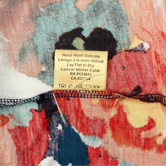 Porridge Anthropologie Floral
Open Back Cap Sleeve Shirt size M - Picture 5 of 5